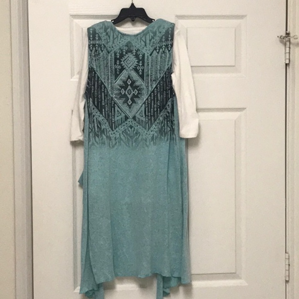 Shirt - Picture 2 of 2